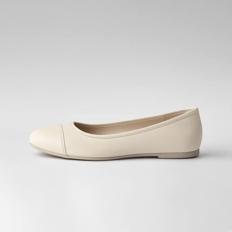 Fiona Cap-Toe Flat